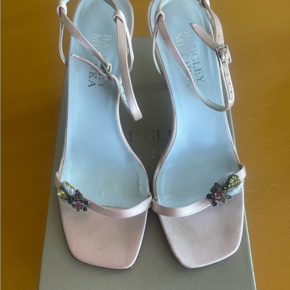 Badgley Mischka  pink satin w crystal shoes cosmopolitan.